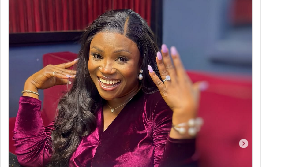 Food blogger, Tosin Samuel's man proposes to her