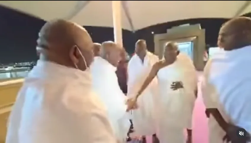 President Tinubu Arrives in Saudi Arabia for Umrah, Prays for Nigeria